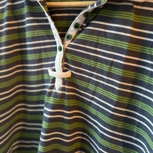 3/$15 Liz Golf Top L - Picture 4 of 6